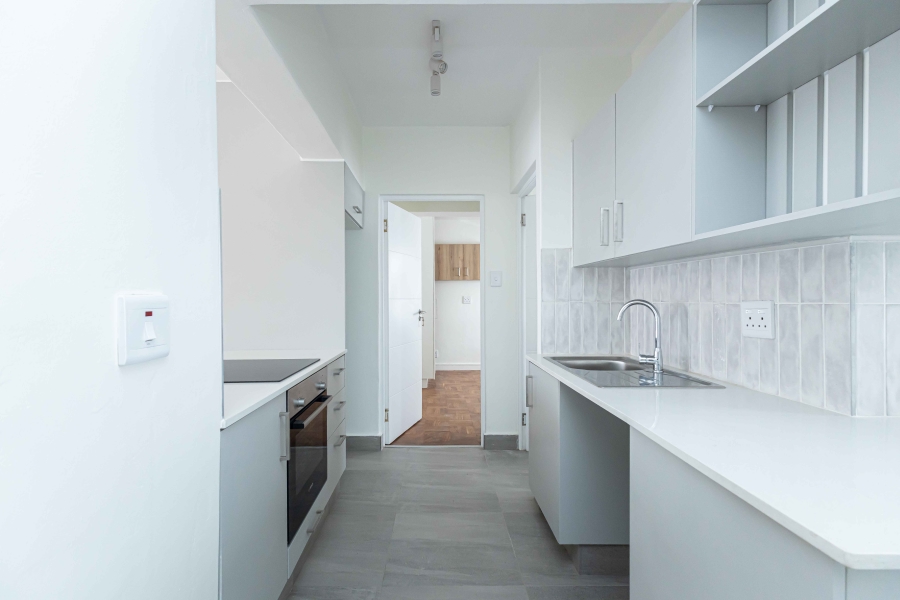 To Let 2 Bedroom Property for Rent in Sea Point Western Cape